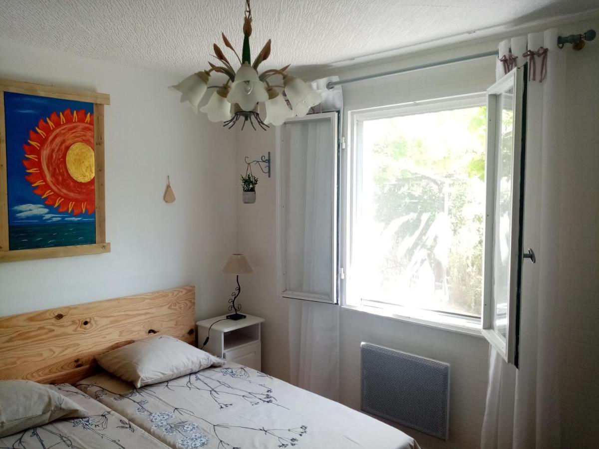 Le Flamant Rose Bed & Breakfast Salin-de-Giraud Dış mekan fotoğraf