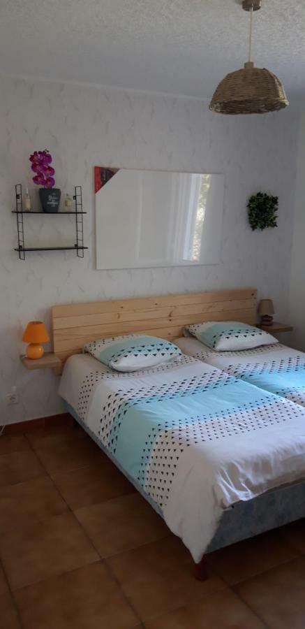 Le Flamant Rose Bed & Breakfast Salin-de-Giraud Dış mekan fotoğraf